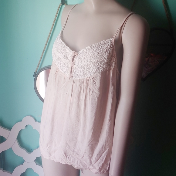 dELiA*s open back cream & tan tank medium - Picture 2 of 4